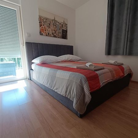 Apartments Kraljic I Baška Екстериор снимка