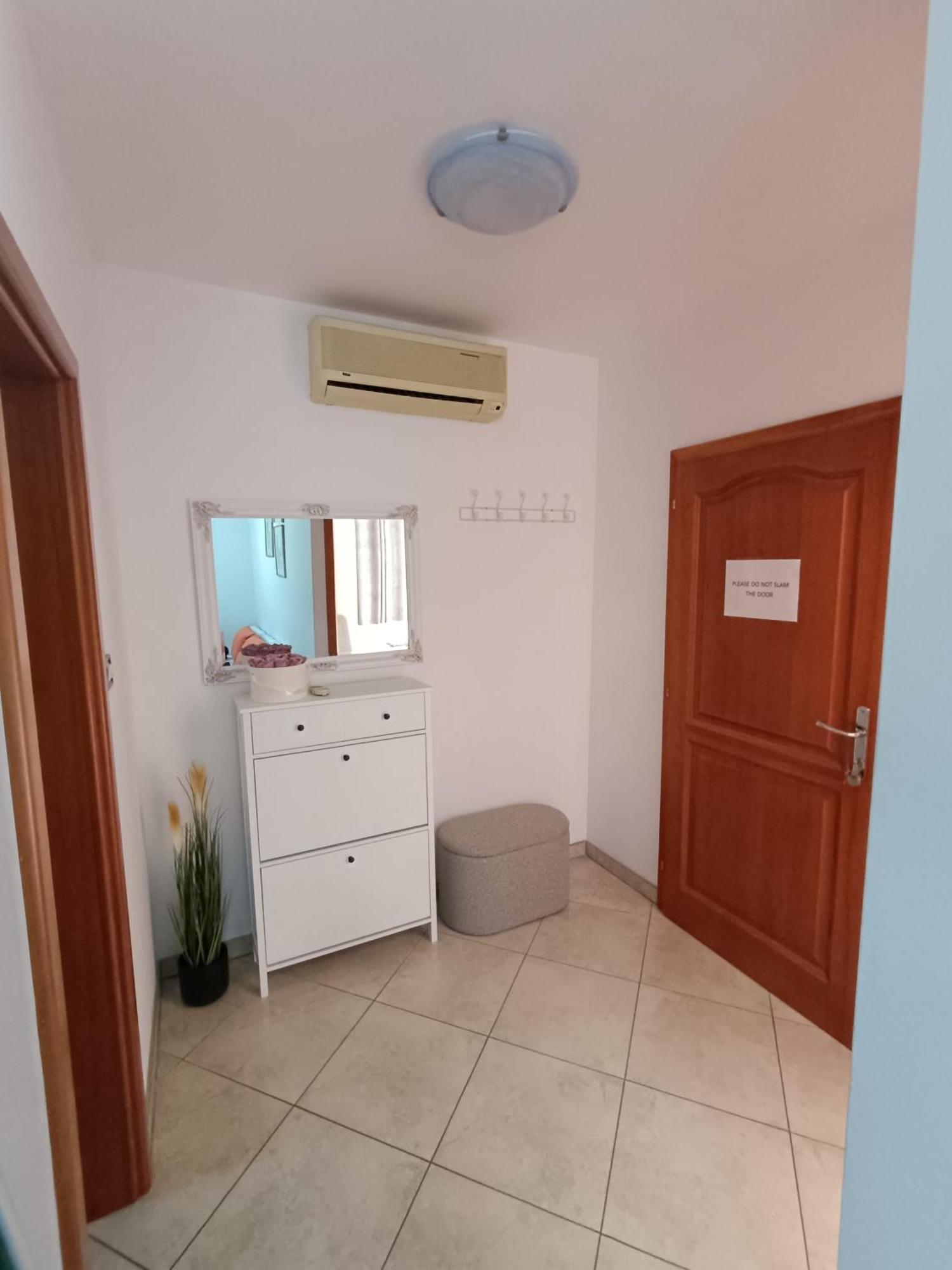 Apartments Kraljic I Baška Екстериор снимка