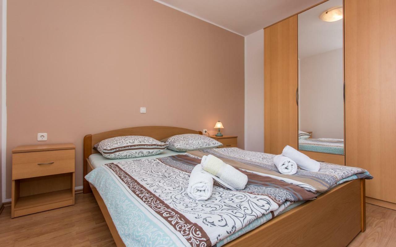 Apartments Kraljic I Baška Екстериор снимка