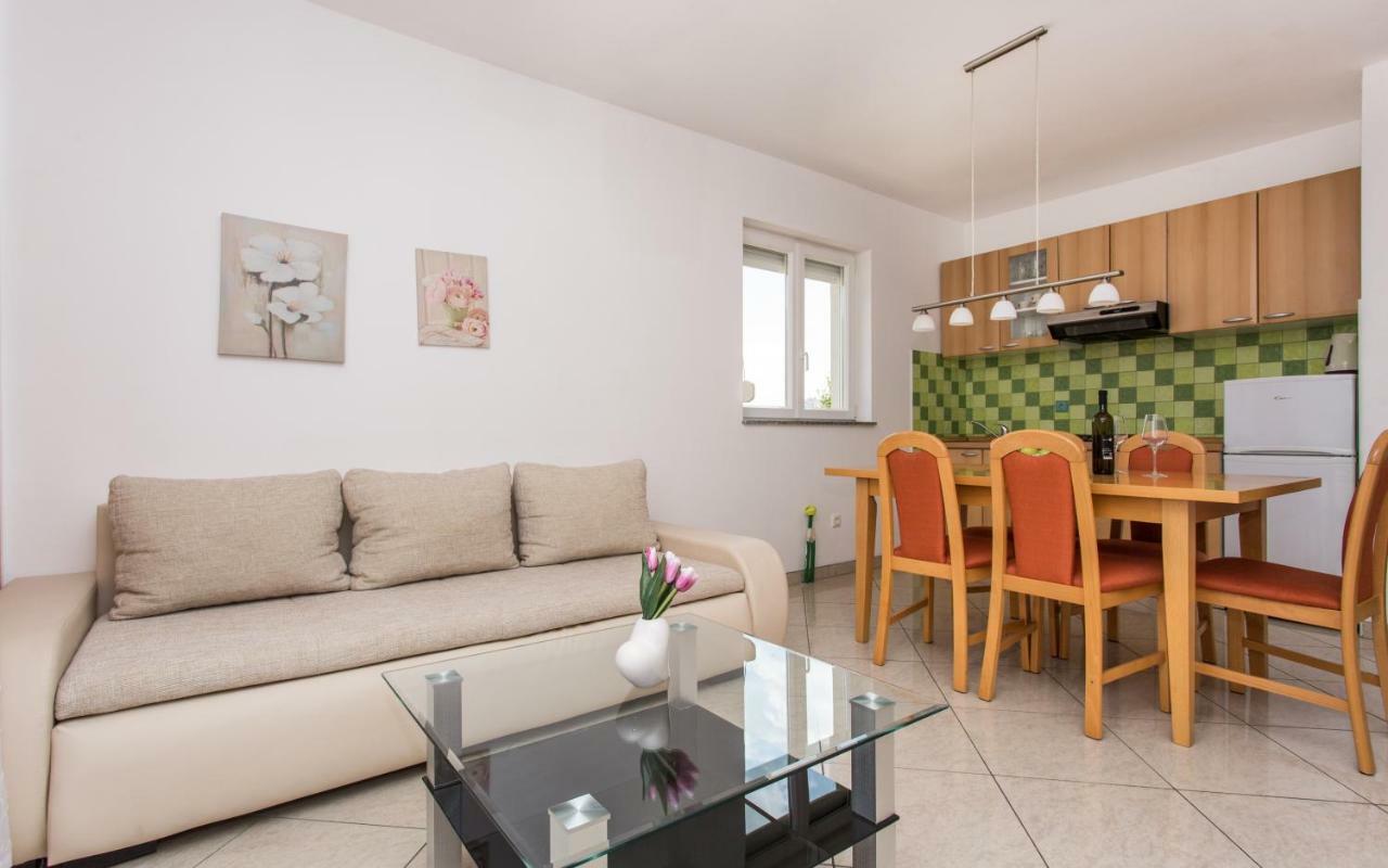 Apartments Kraljic I Baška Екстериор снимка