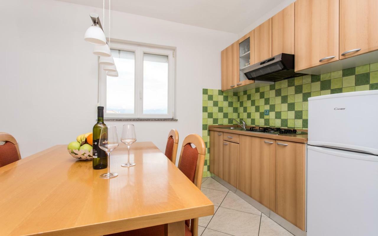 Apartments Kraljic I Baška Екстериор снимка